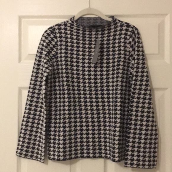 Ann Taylor Sweaters - Ann Taylor sweater